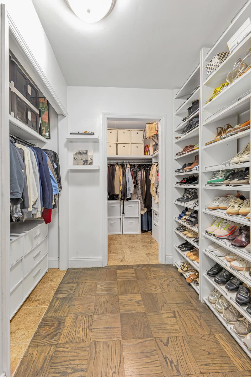 305 East 24th Street 15-L Kips Bay New York NY 10010