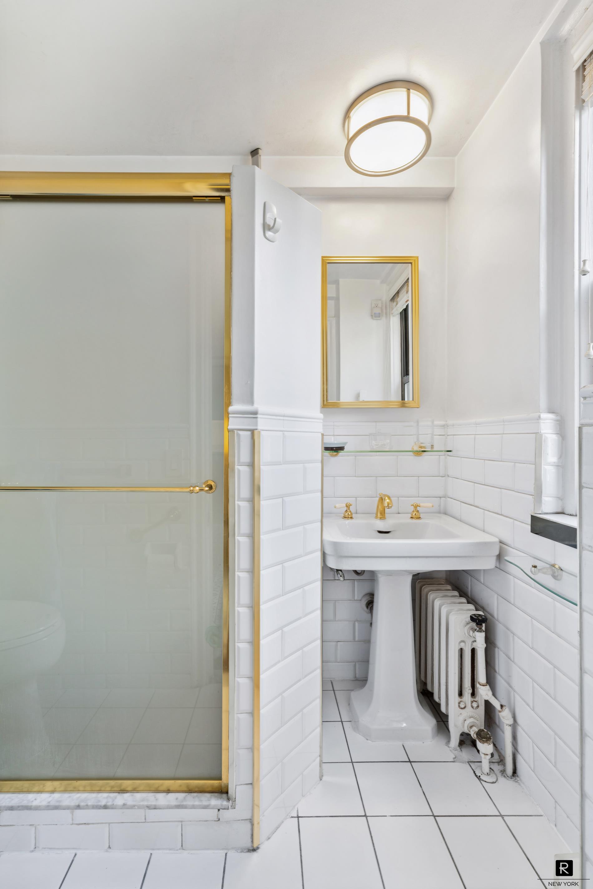 333 East 53rd Street 5-B Sutton Place New York NY 10022