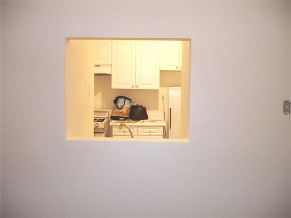 172 Spring Street, #3