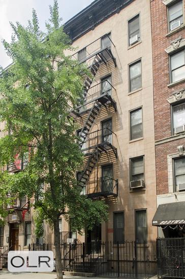 433 West 46th Street 1RW Clinton New York NY 10036