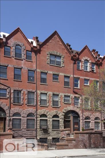 2072 Fifth Avenue West Harlem New York NY 10035