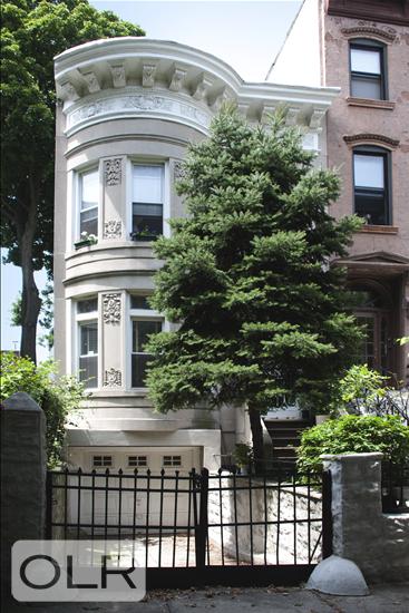 110 Clinton Avenue 1C Clinton Hill Brooklyn NY 11205