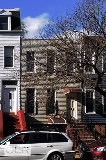 120 Hall Street GARDEN Clinton Hill Brooklyn NY 11205