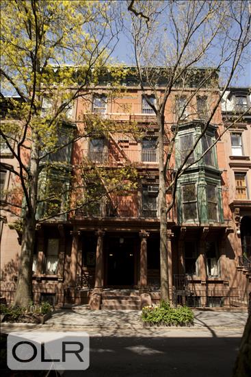 39 Remsen Street 2C Brooklyn Heights Brooklyn NY 11201