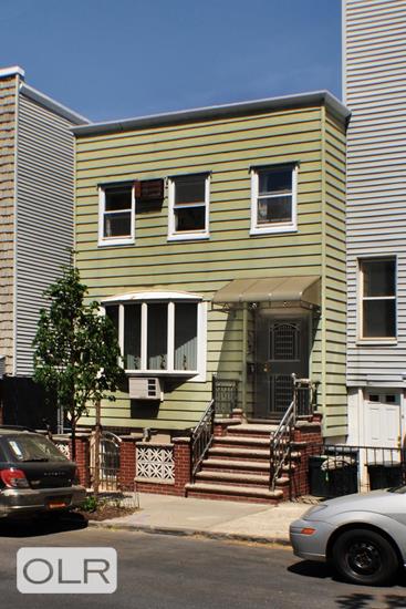 21 Conselyea Street 2 Williamsburg Brooklyn NY 11211