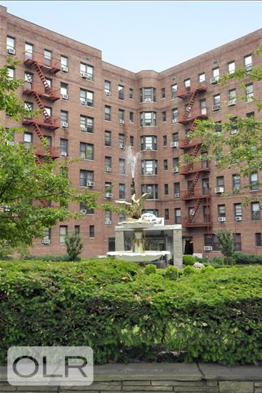 84-01 Main Street 325 Briarwood Queens NY 11435