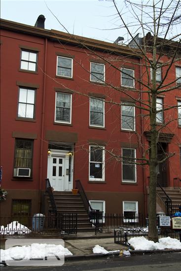 481 Henry Street GARDEN Cobble Hill Brooklyn NY 11231