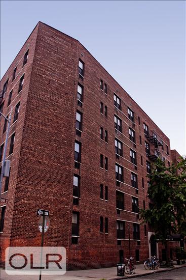 100 Bank Street 2E W. Greenwich Village New York NY 10014