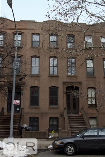 468 Henry Street Garden Cobble Hill Brooklyn NY 11231