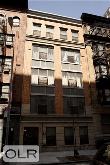 75 Pineapple Street 5-B Brooklyn Heights Brooklyn NY 11201
