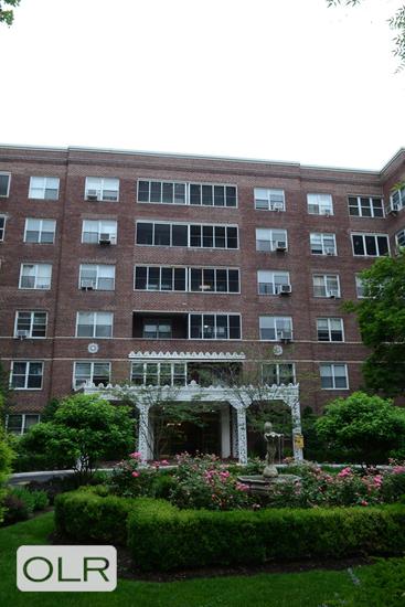 67-38 108th Street B46 Forest Hills Queens NY 11375