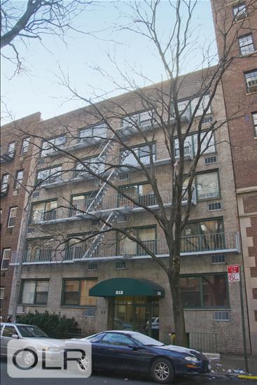 212 East 77th Street 2B Upper East Side New York, NY 10075