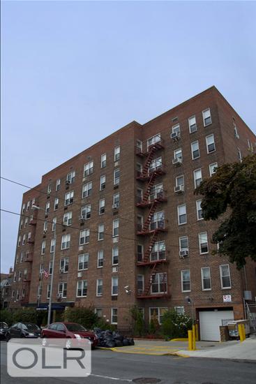 31-85 Crescent Street 419 Astoria Queens NY 11106