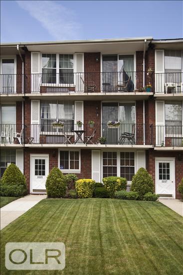 9995 Shore Road Fort Hamilton Brooklyn NY 11209