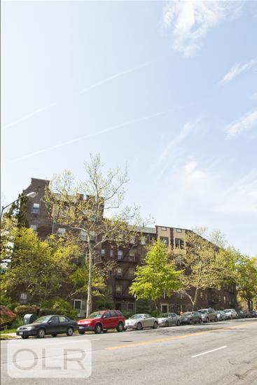 3811 Riverdale Avenue E Riverdale Bronx NY 10463