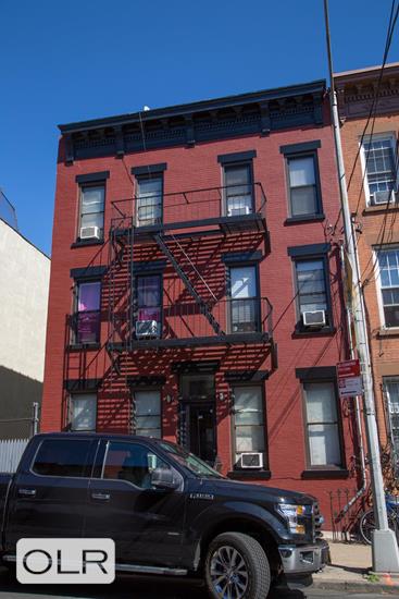 661 Henry Street 3R Carroll Gardens Brooklyn NY 11231