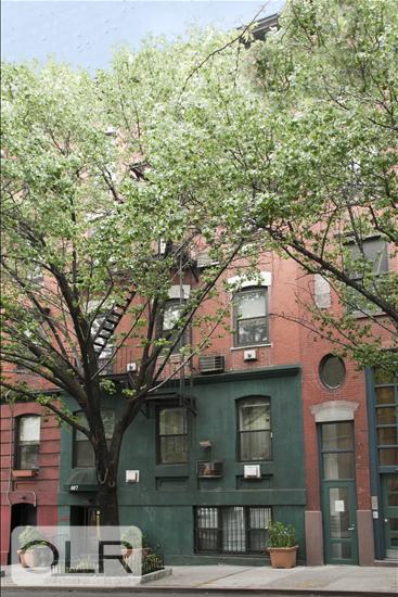 407 West 40th Street 5A Clinton New York NY 10018
