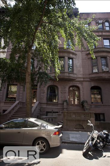24 West 70th Street PH4 Lincoln Square New York NY 10023