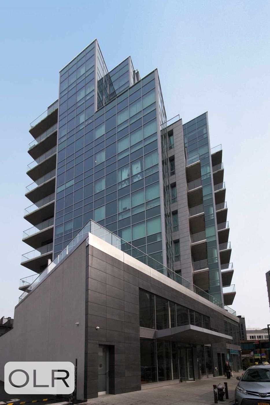 22-43 Jackson Avenue 8-D Court Square Queens NY 11101