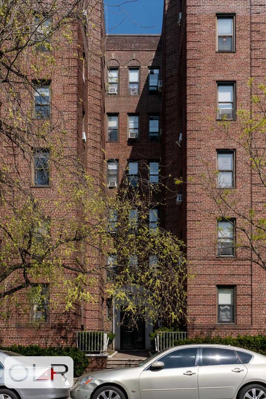 35-05 Parsons Blvd. 1-J Murray Hill Queens NY 11354