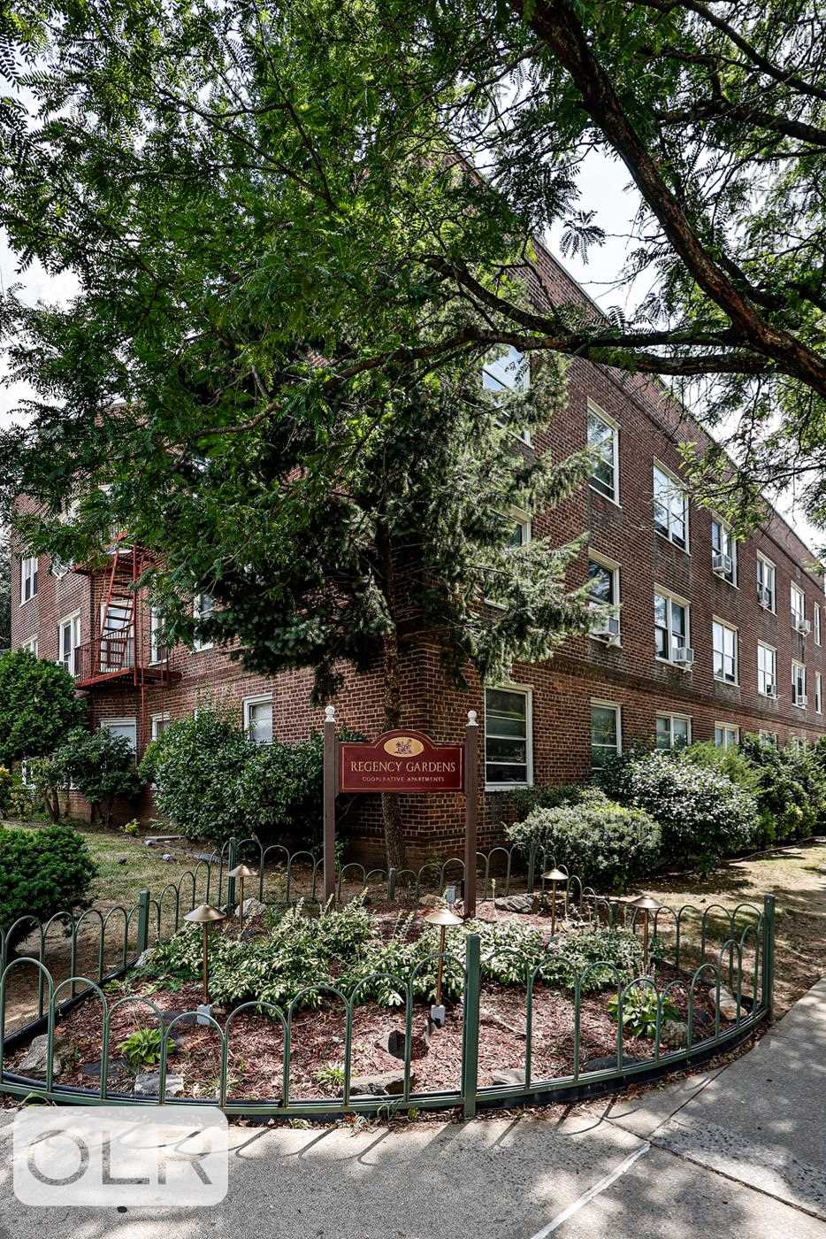 141-24 78th Avenue 2B Kew Gardens Hills Queens NY 11367