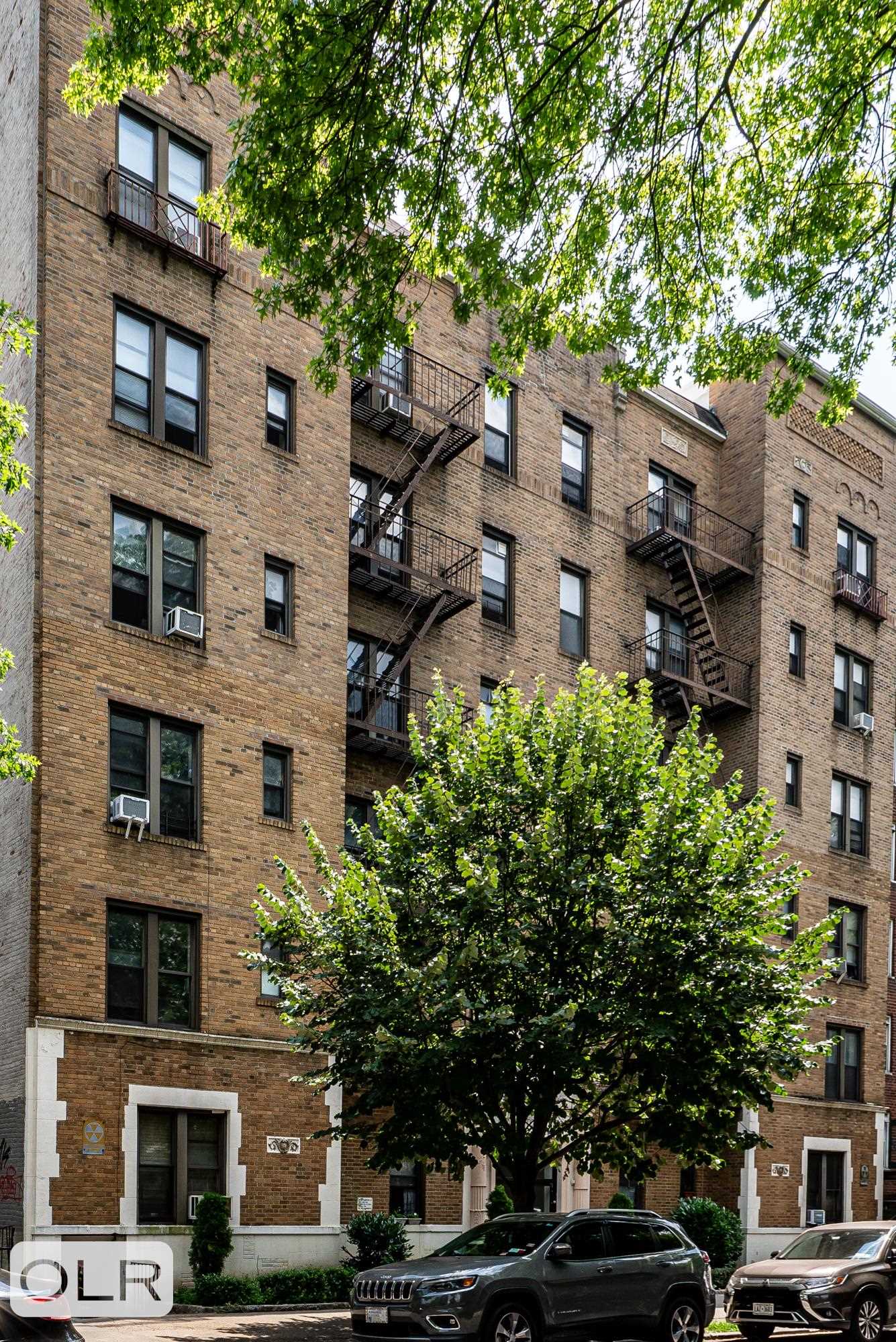 144-44 Sanford Avenue 6C Queens NY 11355