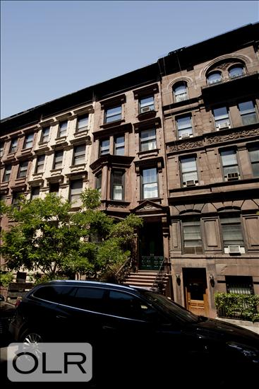 129 West 70th Street 1 Lincoln Square New York, NY 10023