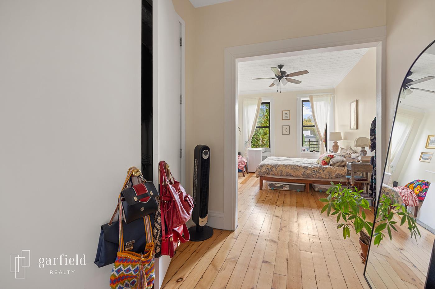 Open lightbox with photos of 479 11th St