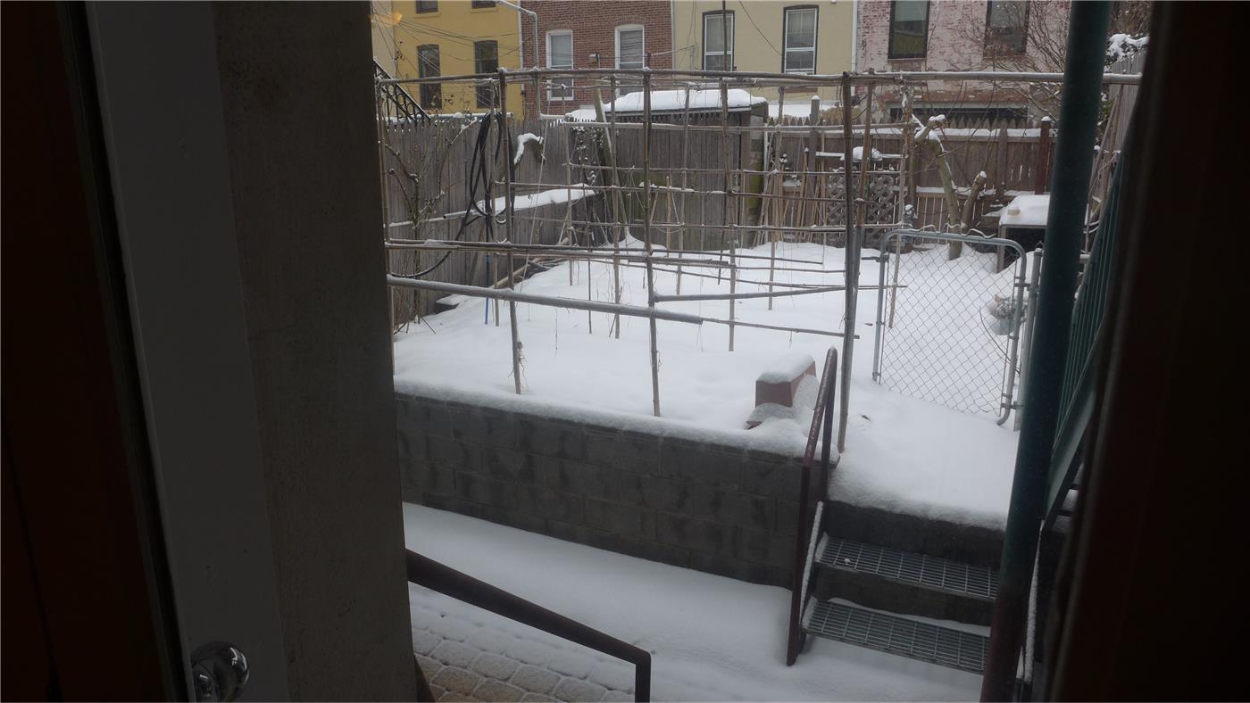 32 1st St