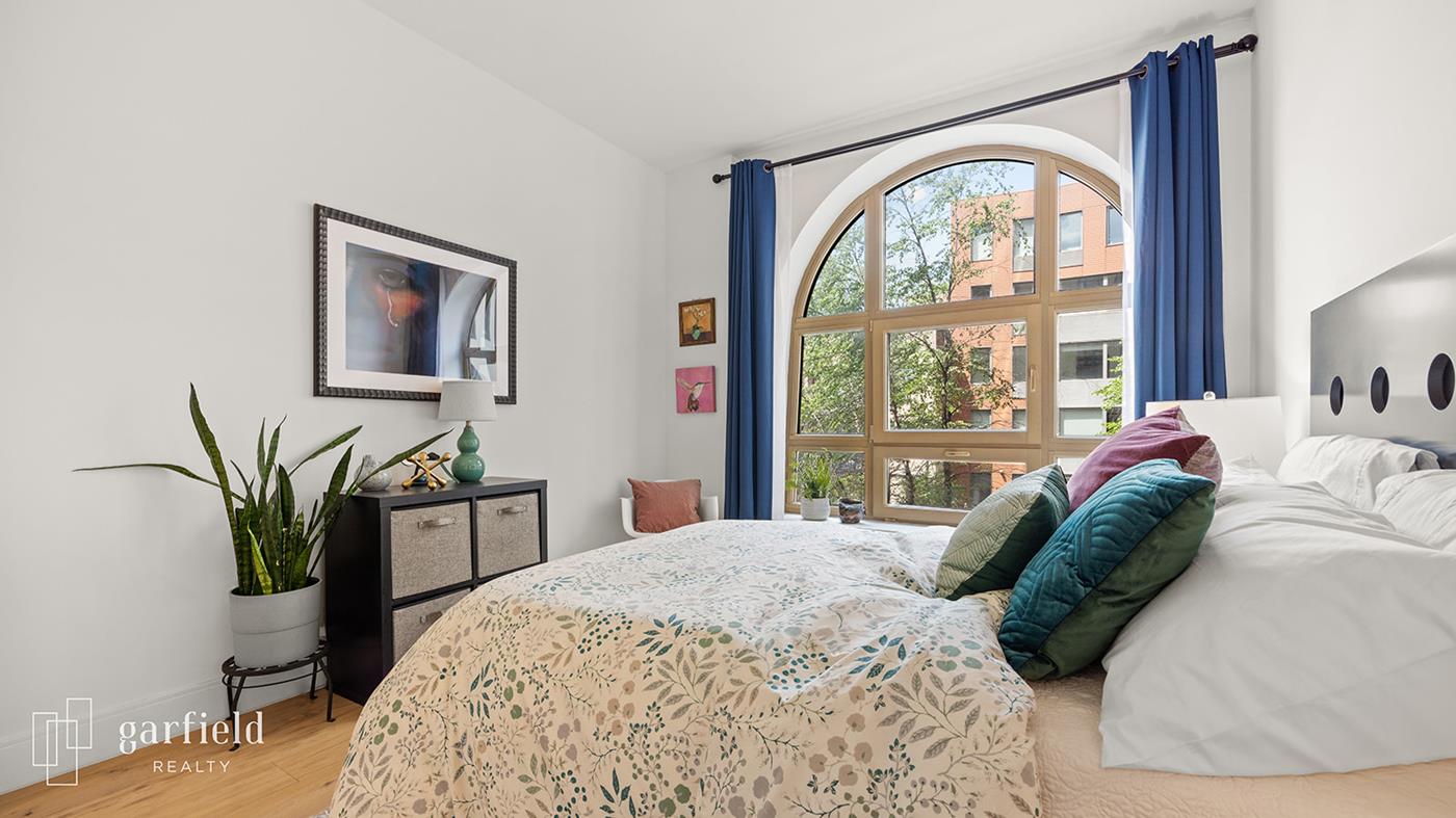 229 9th St