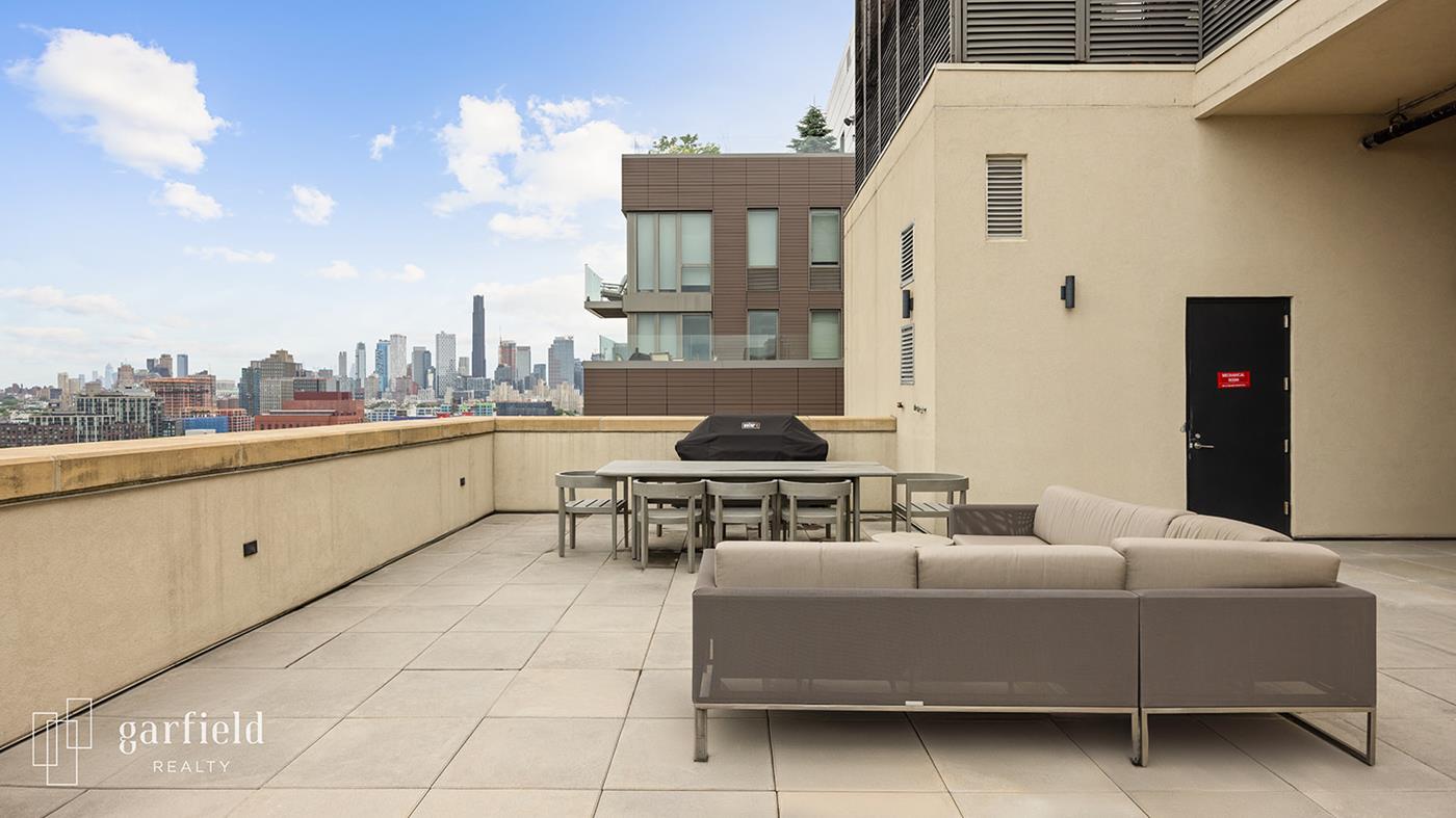 229 9th St