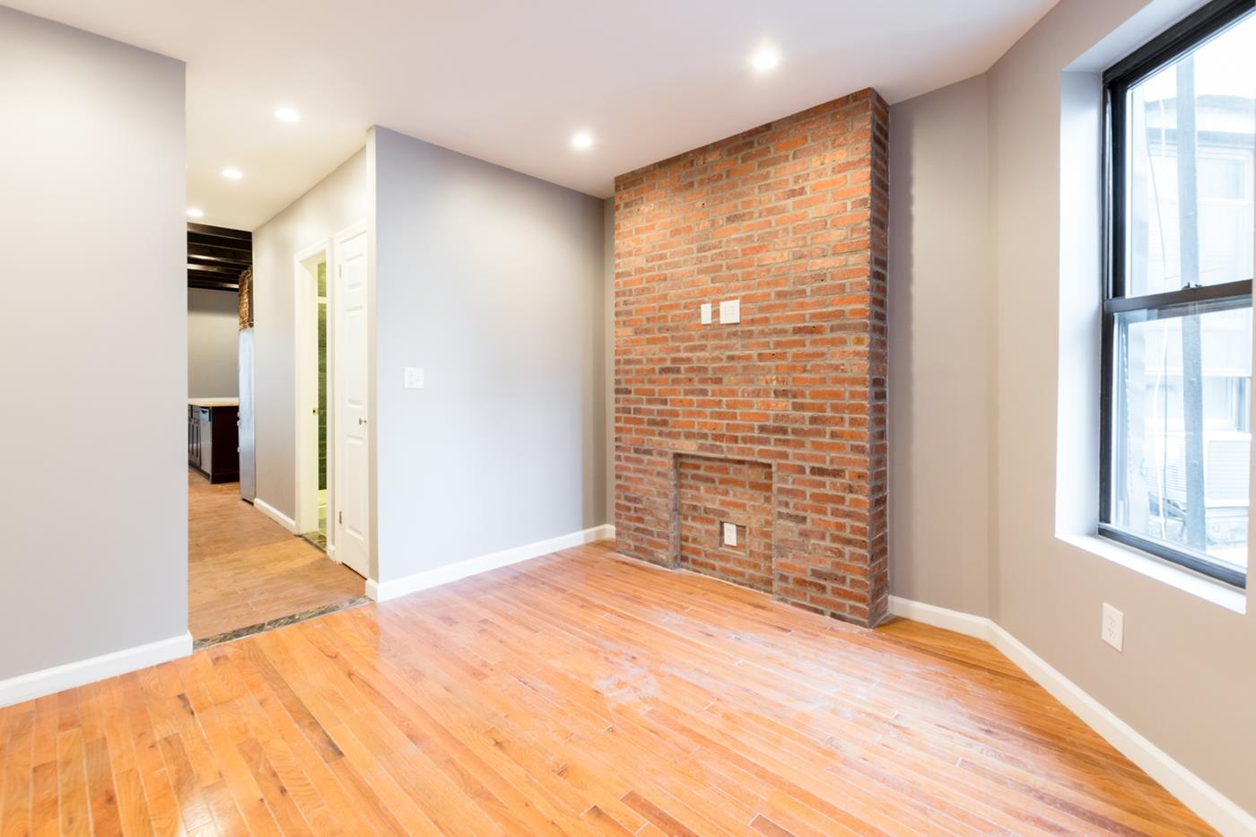 181 7th Ave