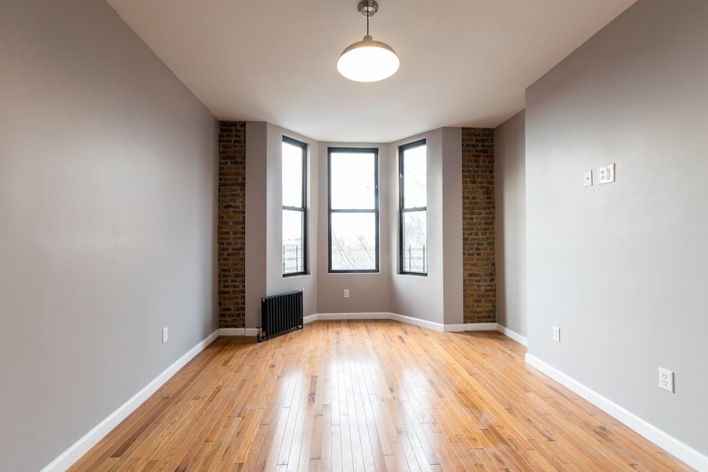 181 7th Ave