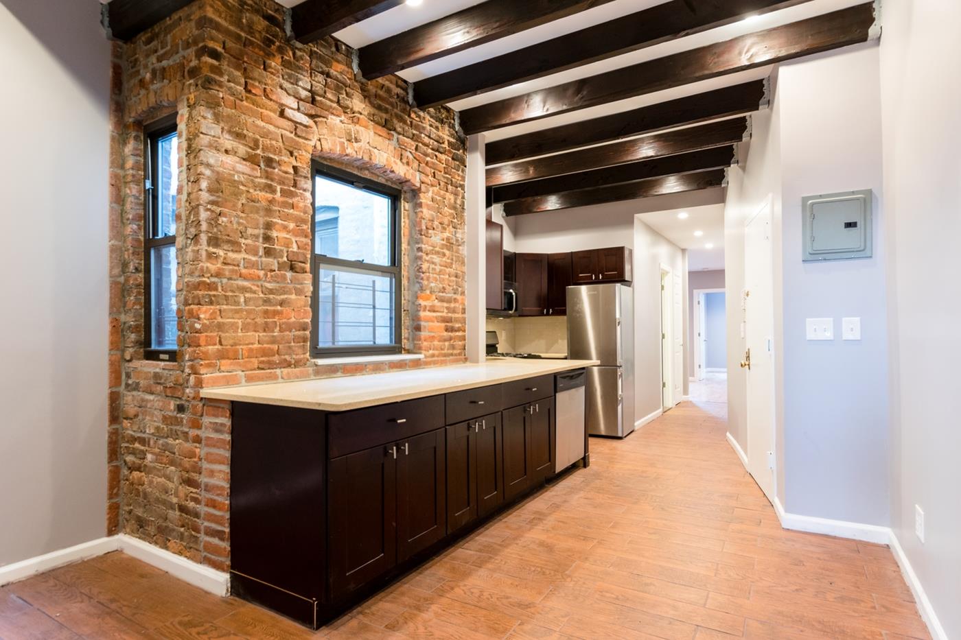 181 7th Ave