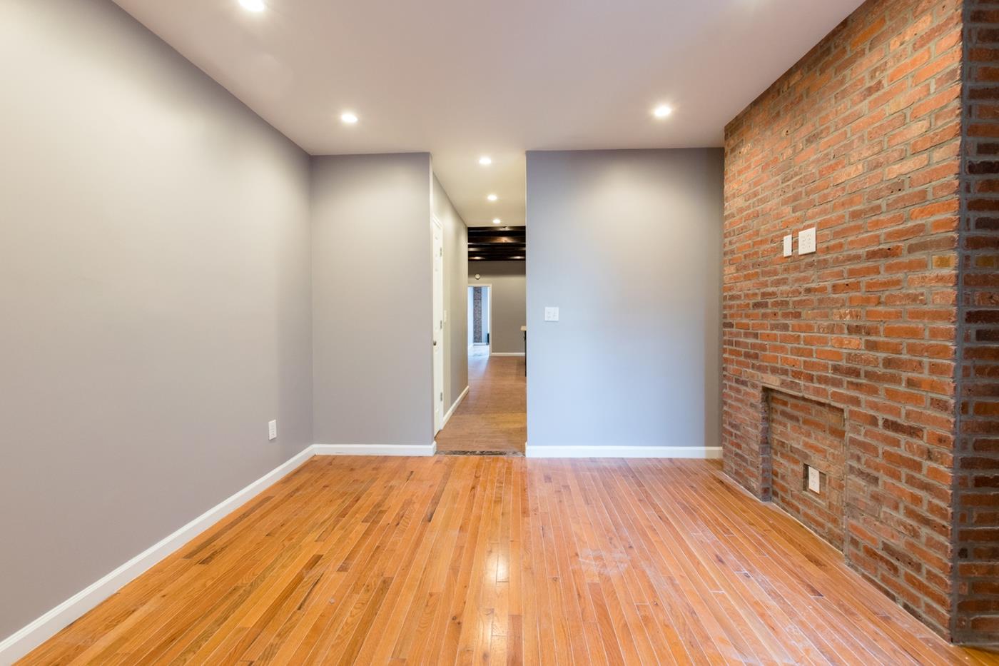181 7th Ave