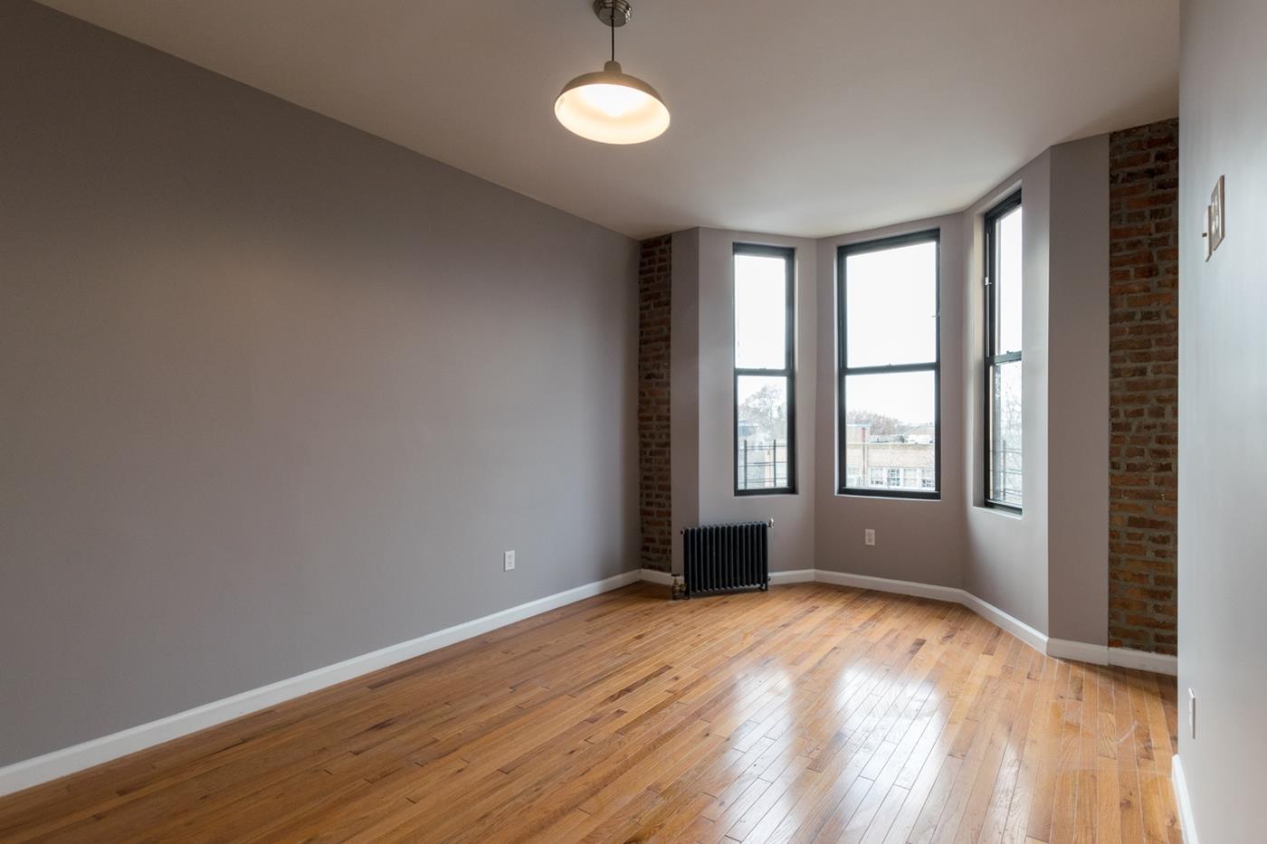 181 7th Ave