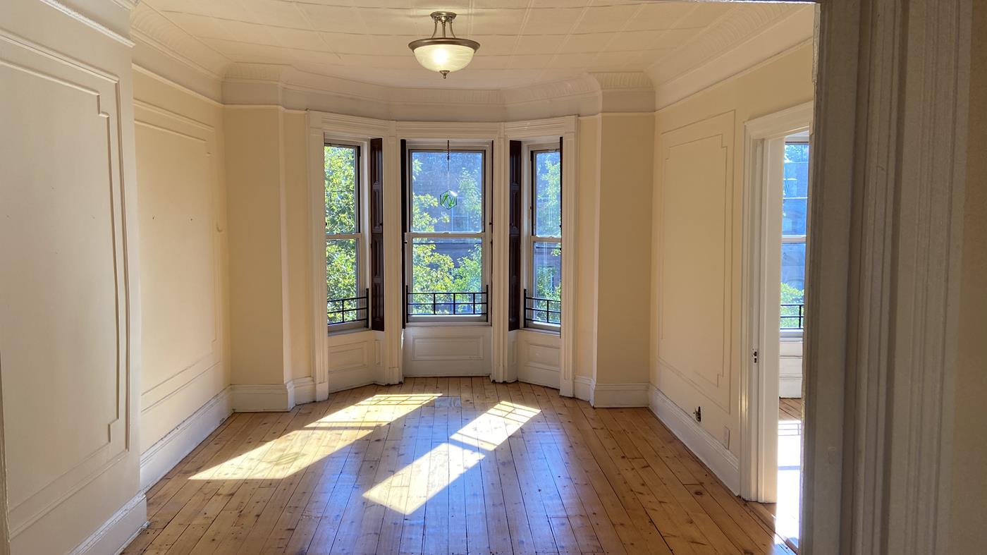 246 6th Ave