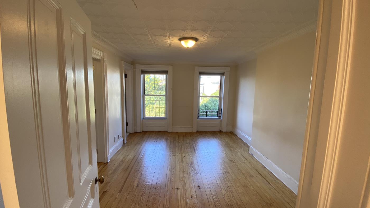 246 6th Ave