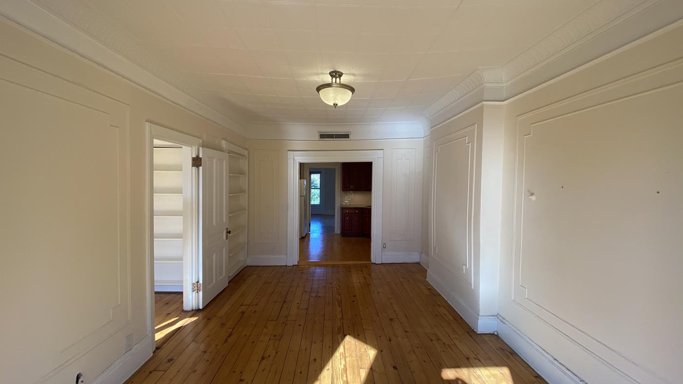 246 6th Ave