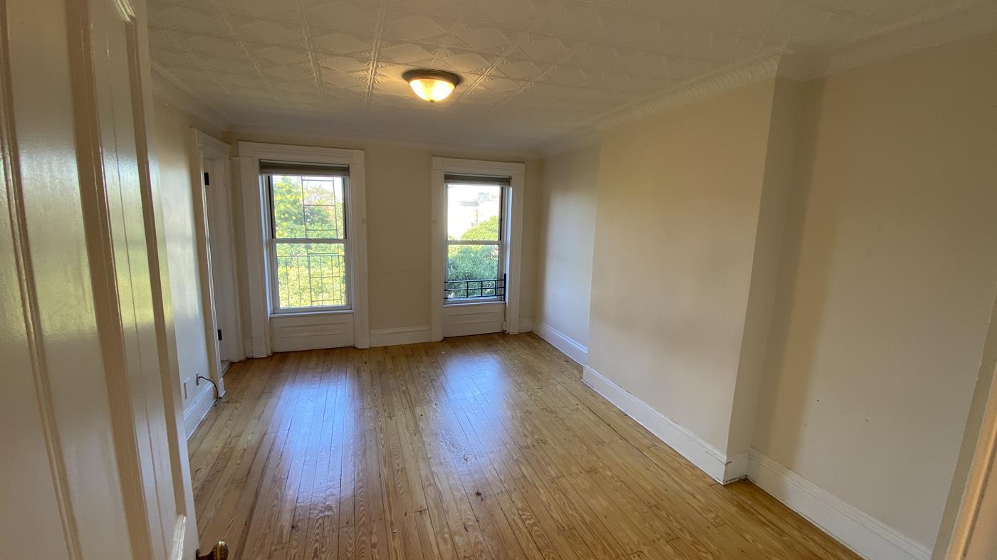 246 6th Ave