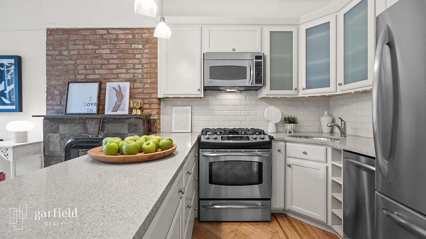 49 Prospect Pl