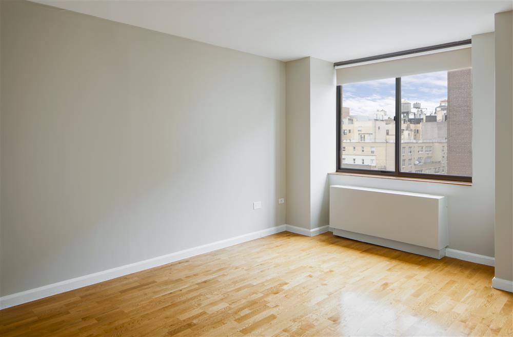 Best West 80s 1000 sf Terraced Apt w/ 2 beds