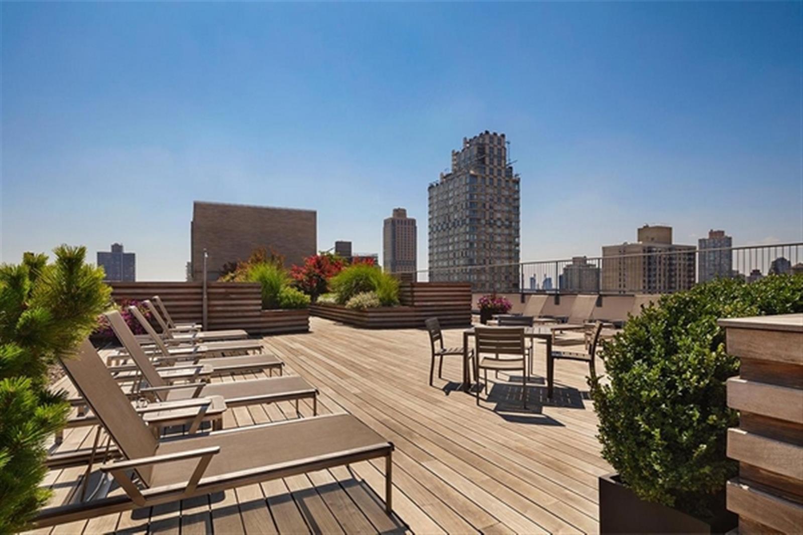 East 86th Street Second Avenue Q