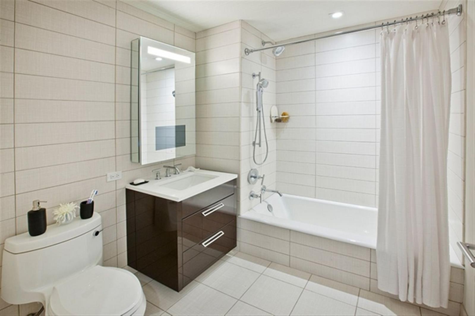 Corner 3 Bedroom with Exciting City Views