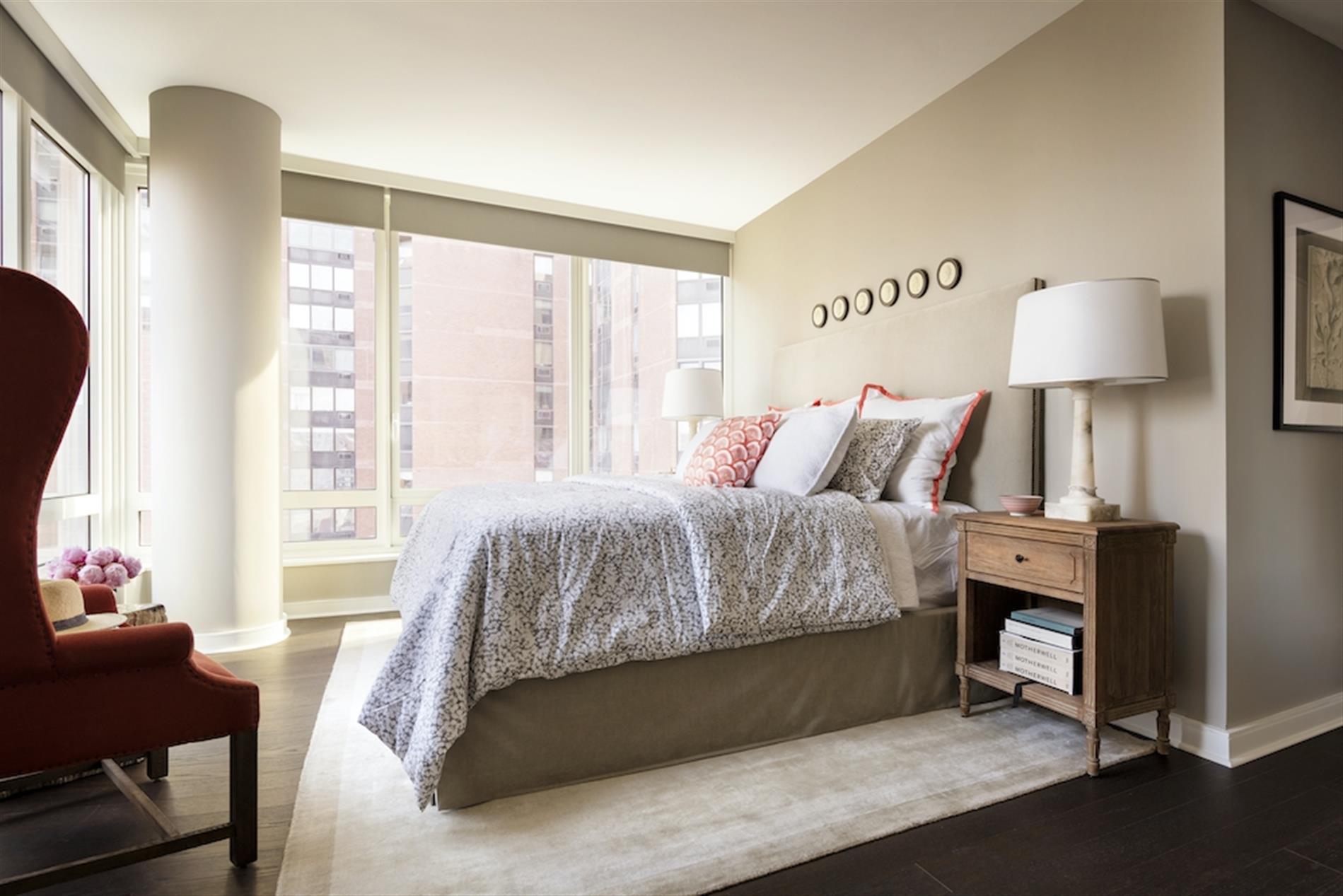 UES 3bd/3.5ba with beautiful city views