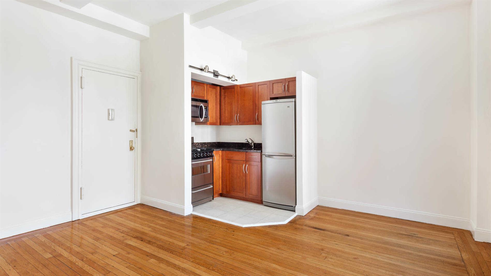 One Bedroom - Lincoln Square