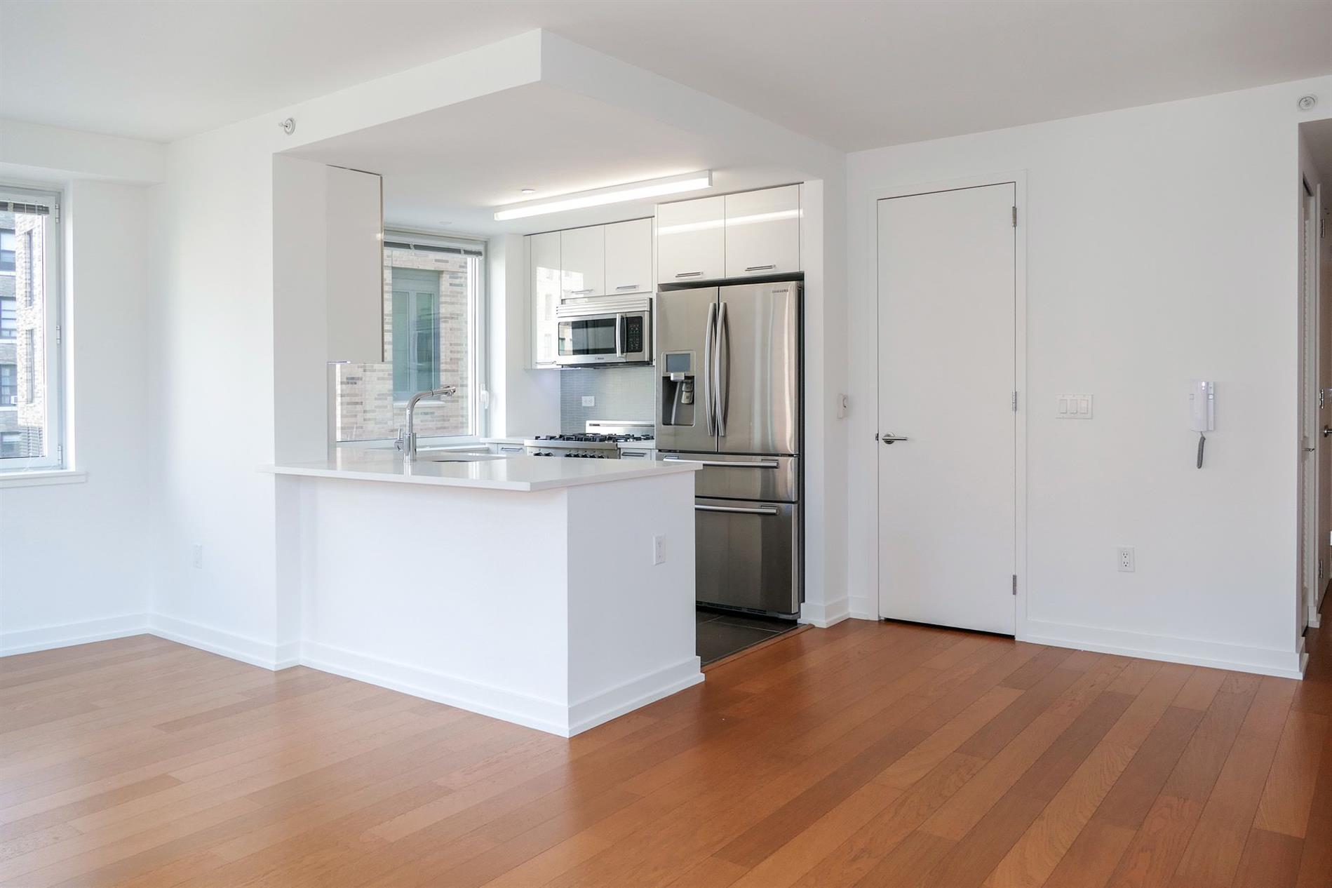 Full-service 2bed/2ba UWS PentHouse