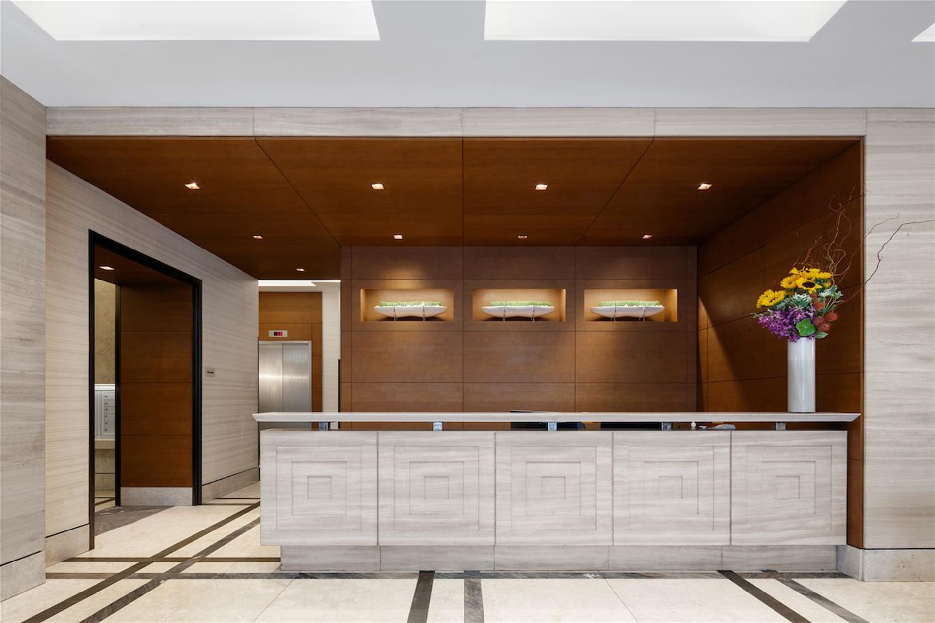 Full-service 2bed/2ba UWS PentHouse