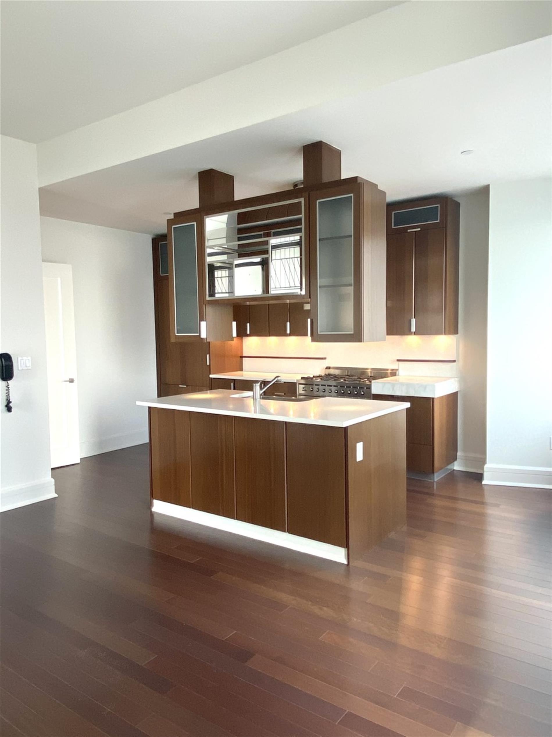Huge Lincoln Center 4 Bedroom