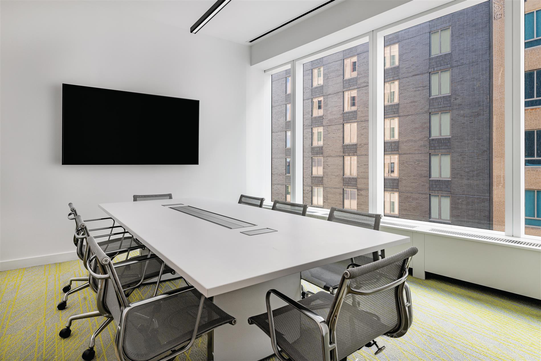 Long Island City No Fee WD
